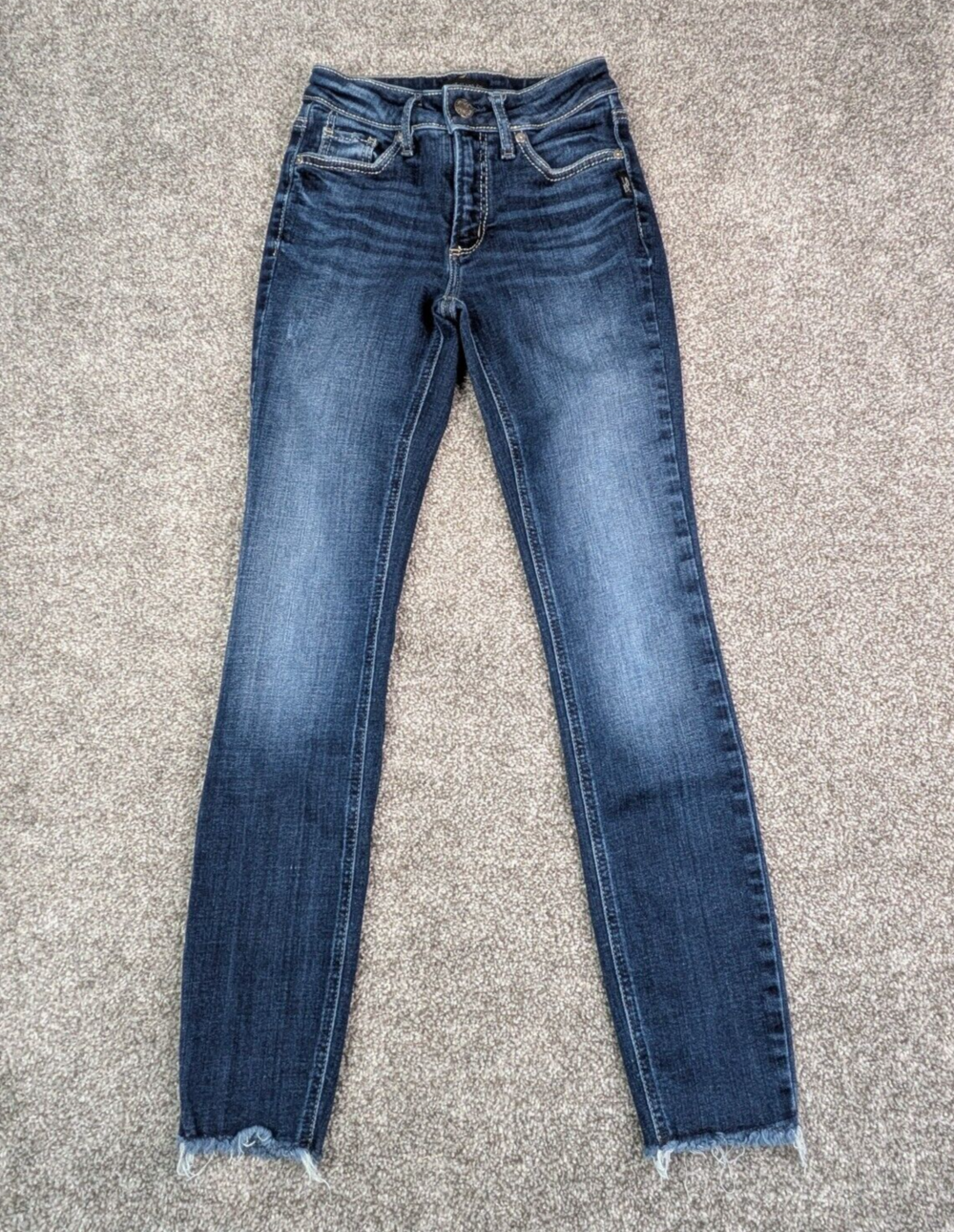Silver Jeans Women 24x29 Suki Skinny Raw Hem Embellished Whiskered Faded Fancy